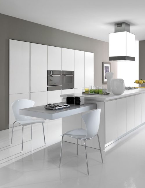 Kokkupandav laud kööki